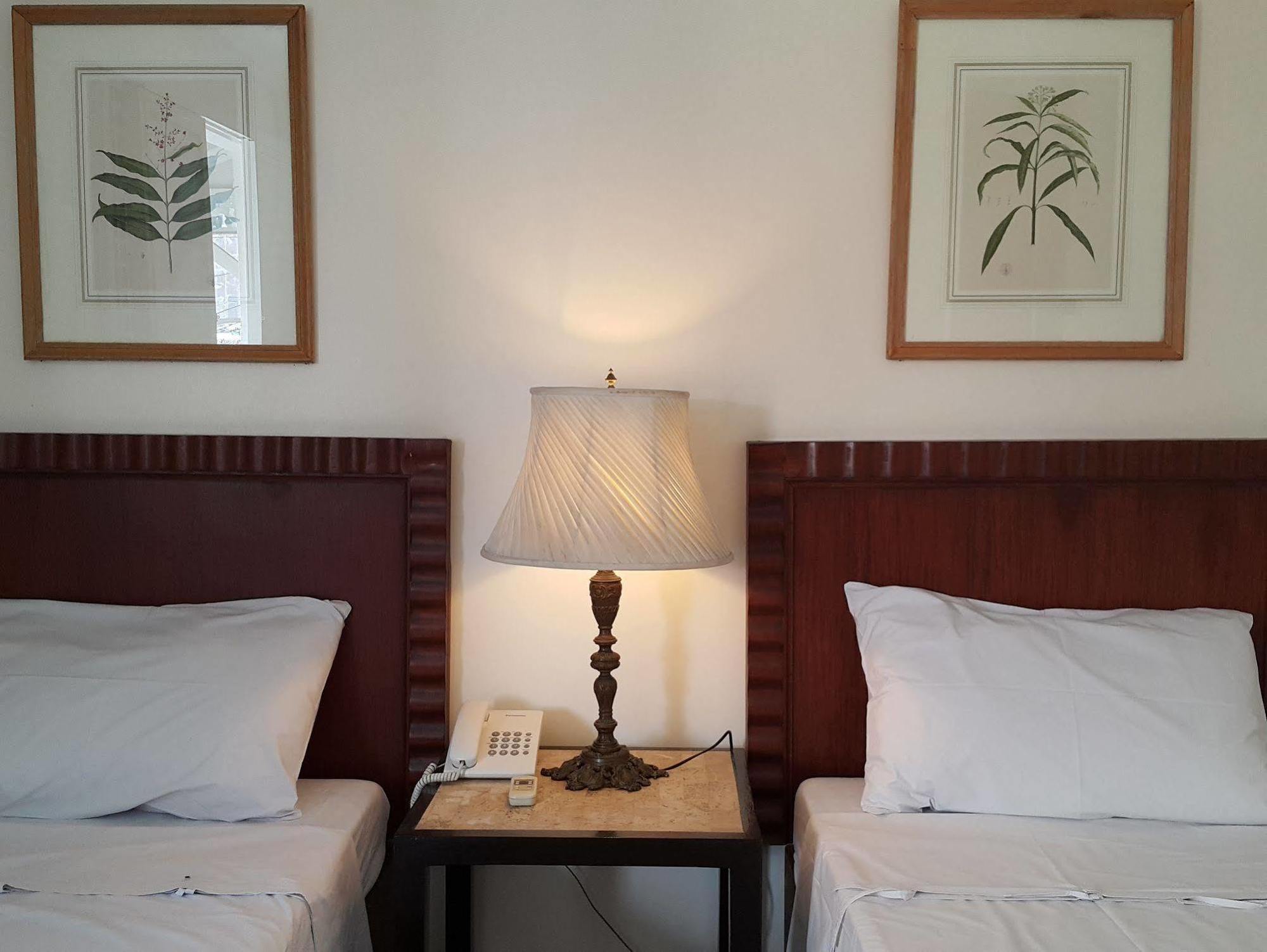 Charming La Casita Mercedes, 5Br And 5Tb For Family And Friends Staycation Makati City Buitenkant foto