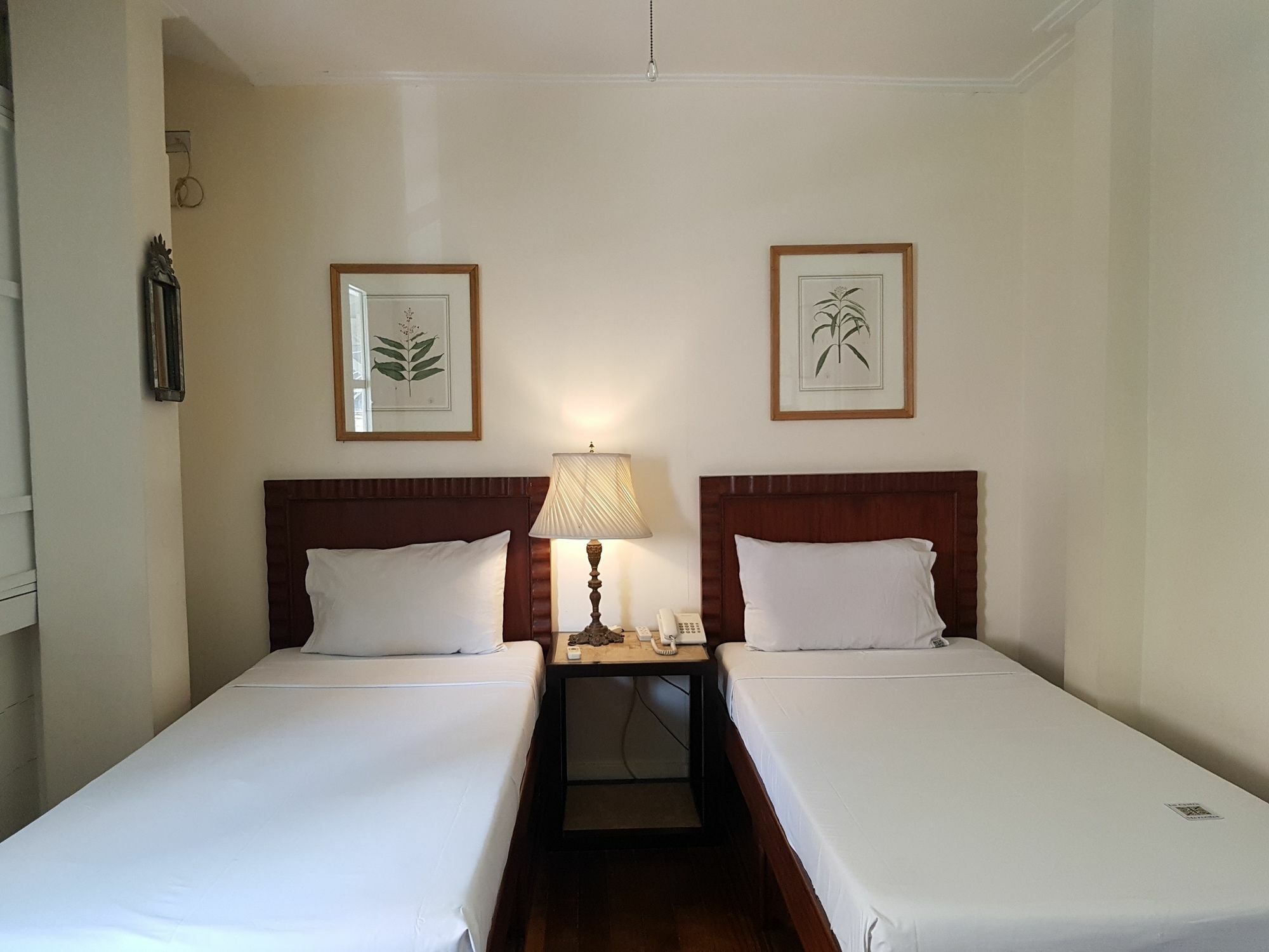 Charming La Casita Mercedes, 5Br And 5Tb For Family And Friends Staycation Makati City Buitenkant foto