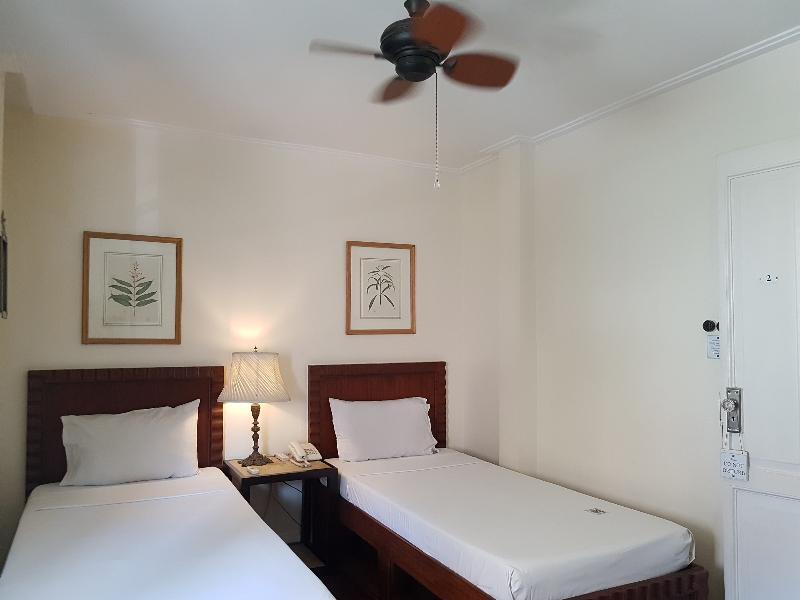 Charming La Casita Mercedes, 5Br And 5Tb For Family And Friends Staycation Makati City Buitenkant foto